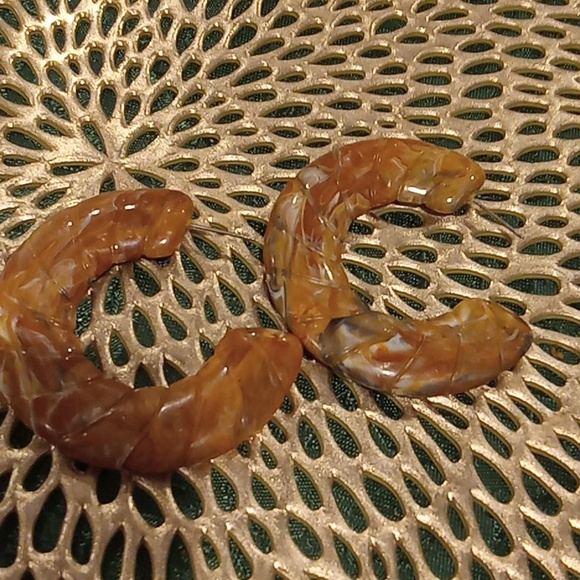 Vintage Brown and Black Hoop Earrings - Picture 2 of 2